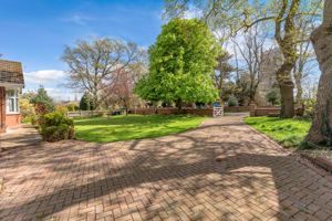 Photo 62- click for photo gallery